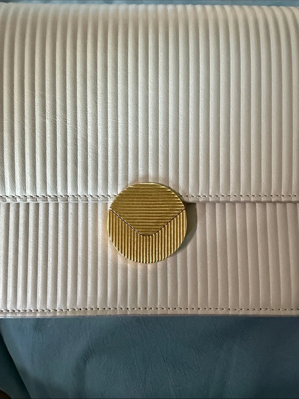 Visone stylish cream